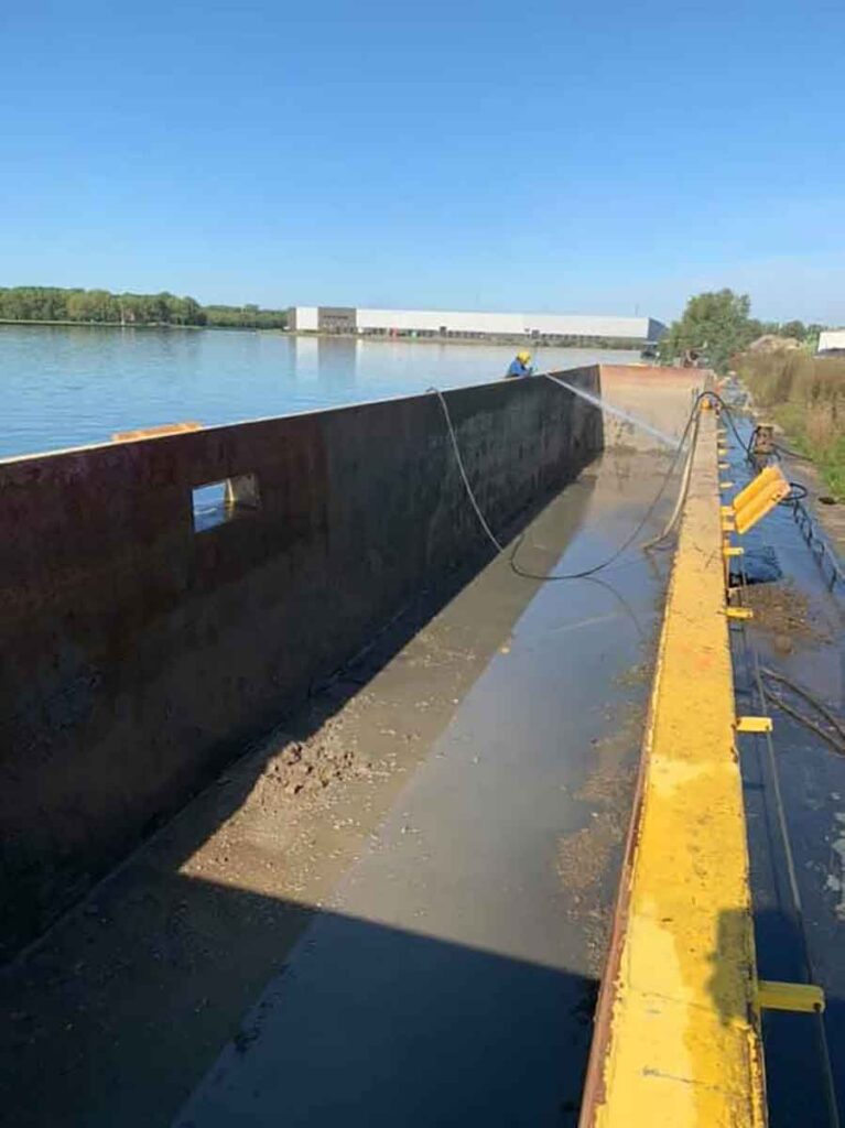 Reiniging bootruimen